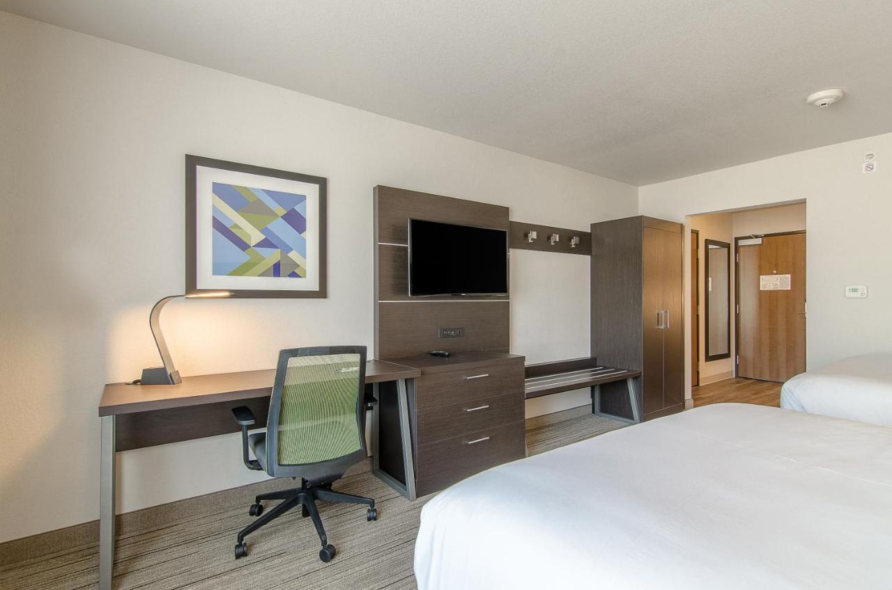 Holiday Inn Express & Suites - Atchison By Ihg Luaran gambar
