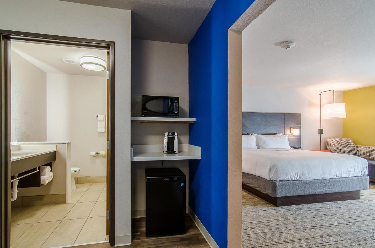 Holiday Inn Express & Suites - Atchison By Ihg Luaran gambar