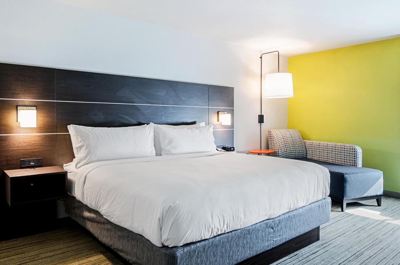 Holiday Inn Express & Suites - Atchison By Ihg Luaran gambar