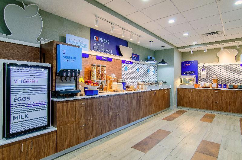 Holiday Inn Express & Suites - Atchison By Ihg Luaran gambar